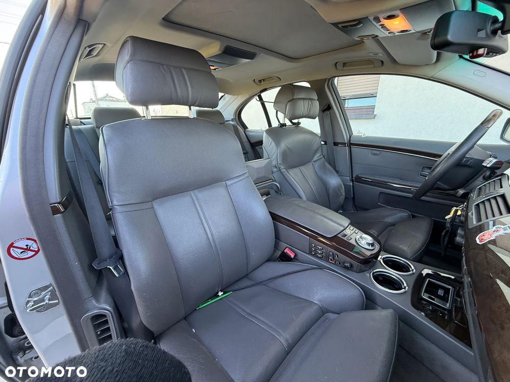 BMW Seria 7 - 16