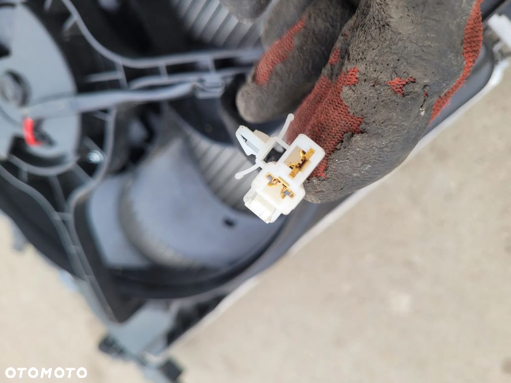 Wentylator chłodnicy chłodnica wody klimatyzacji Chevrolet Spark M300 1,0 2010r - 2