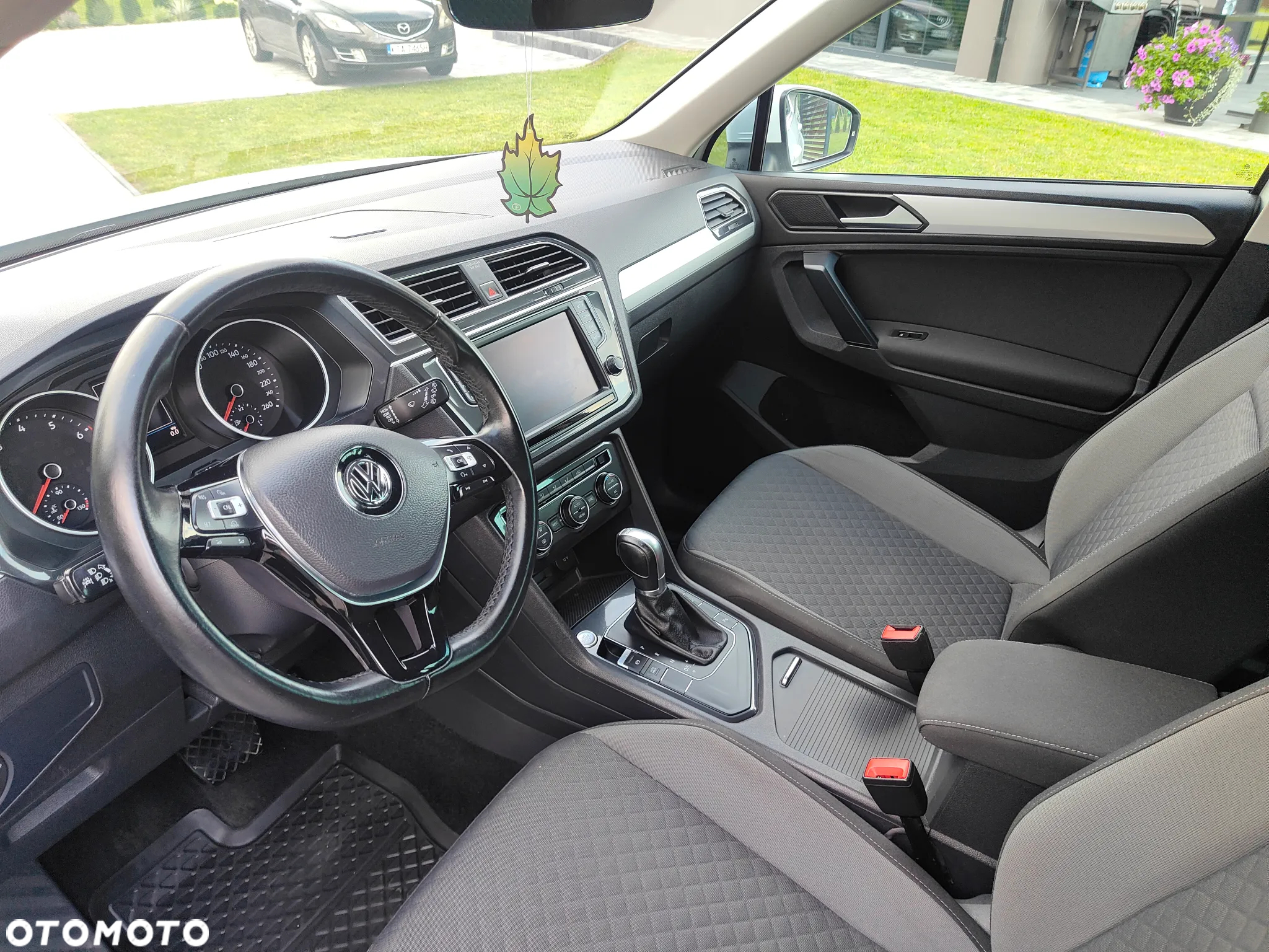 Volkswagen Tiguan - 8