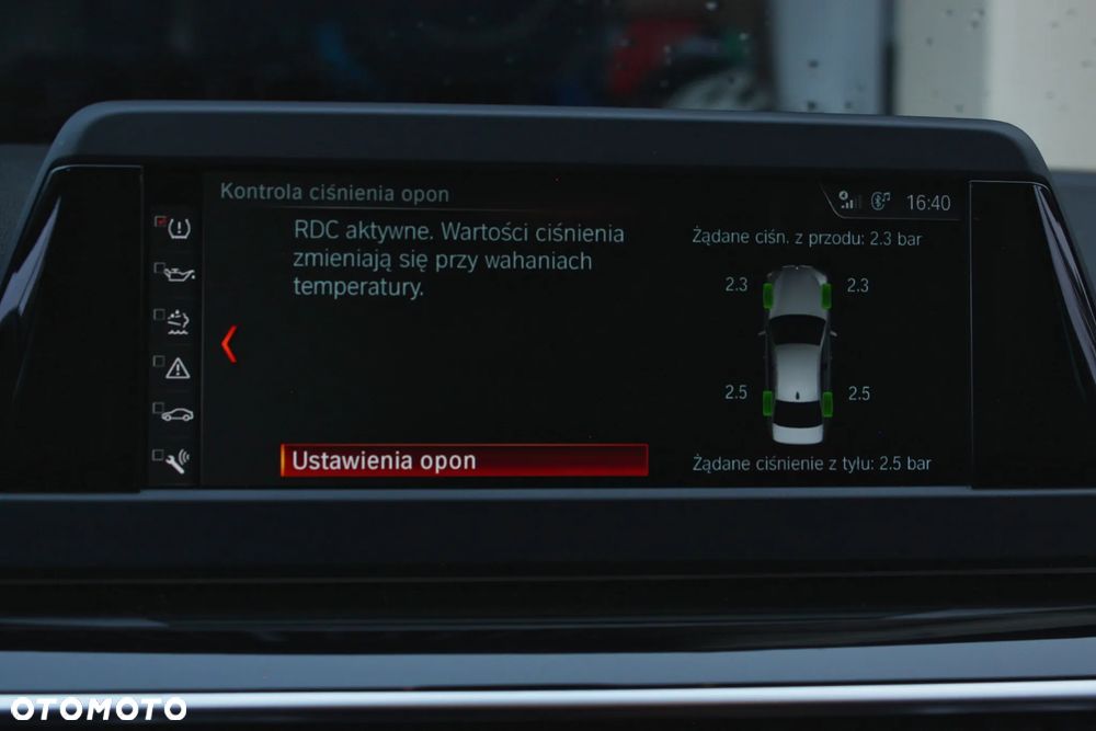 BMW Seria 5 518d Sport Line - 24