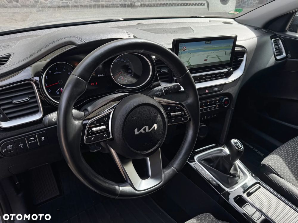 Kia XCeed 1.5 T-GDI Business Line - 9