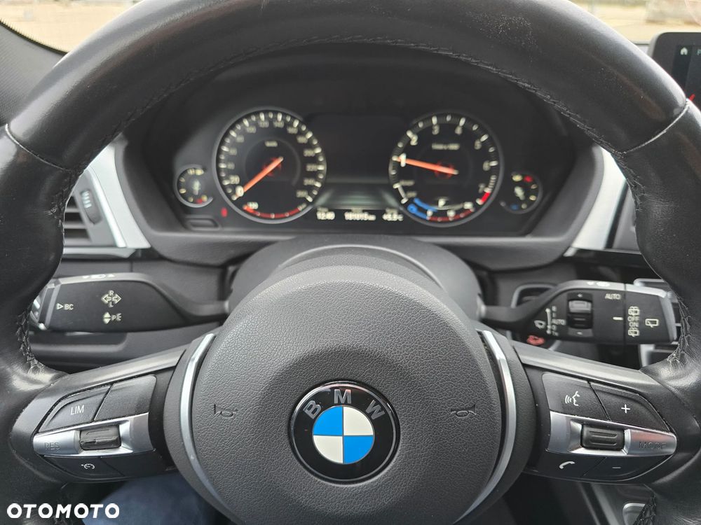 BMW Seria 3 318i Edition M Sport Shadow - 26