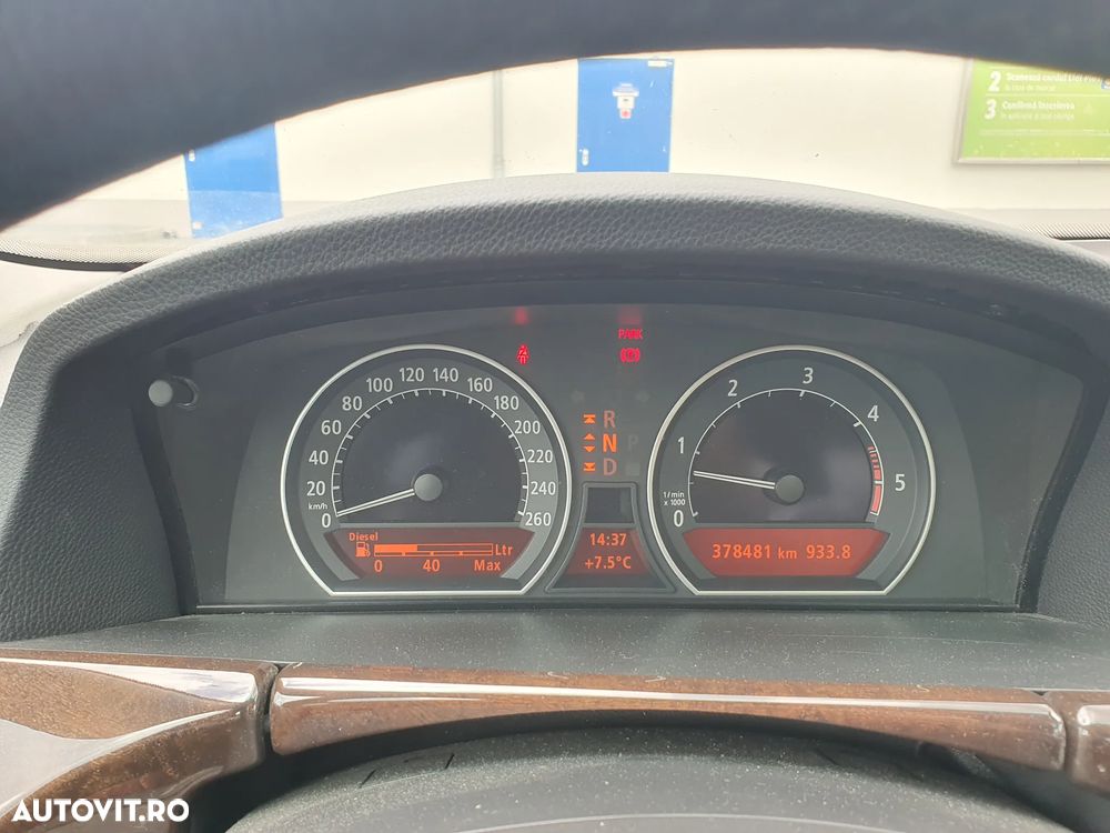 BMW Seria 7 730d A - 4
