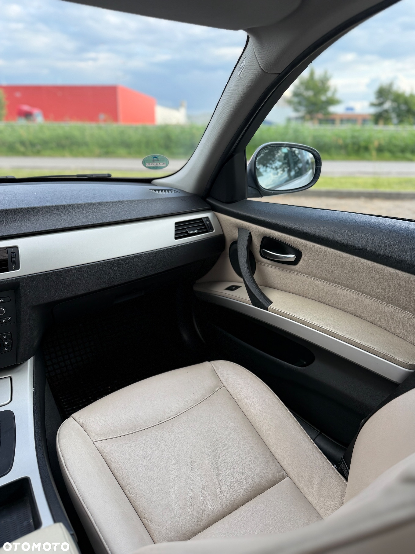 BMW Seria 3 320d DPF Touring - 17