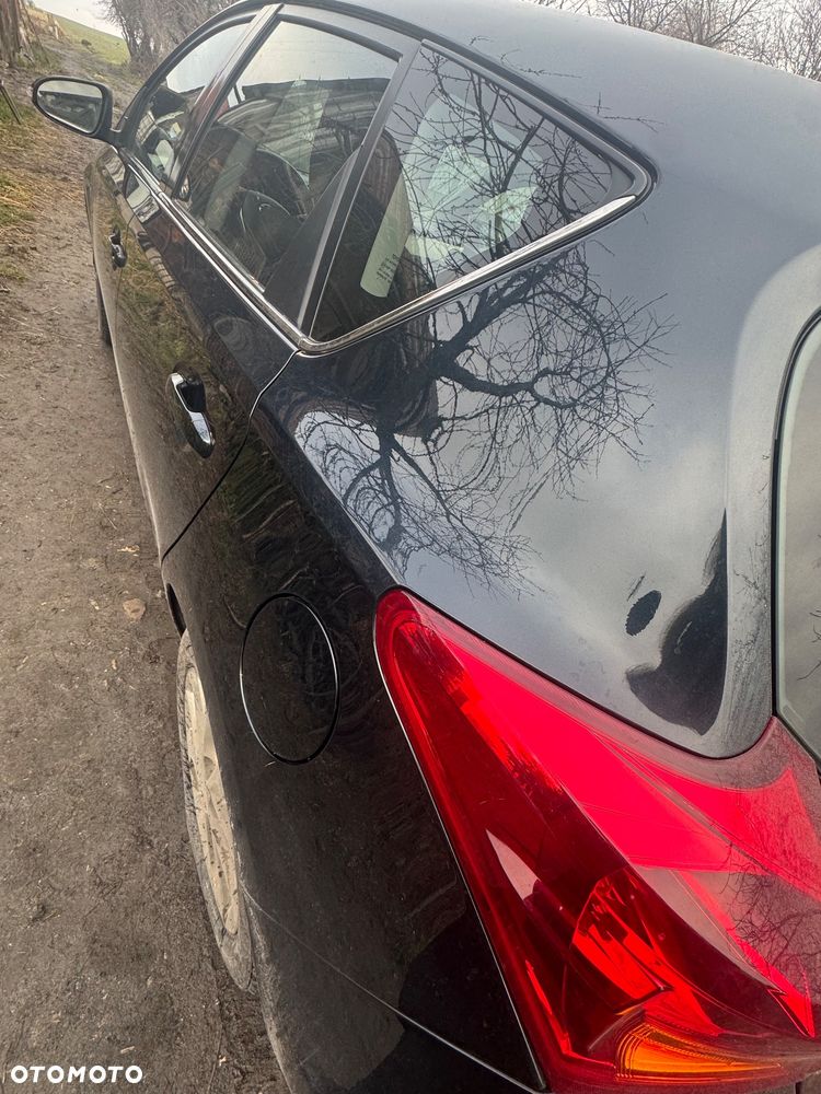 Toyota Auris 1.4 D-4D - 2