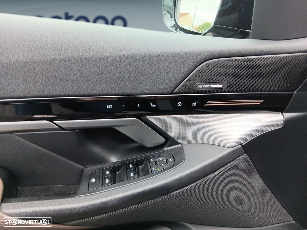 BMW 530 e Pack Desportivo M Pro - 17