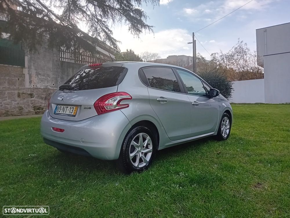Peugeot 208 1.4 HDi Active - 12