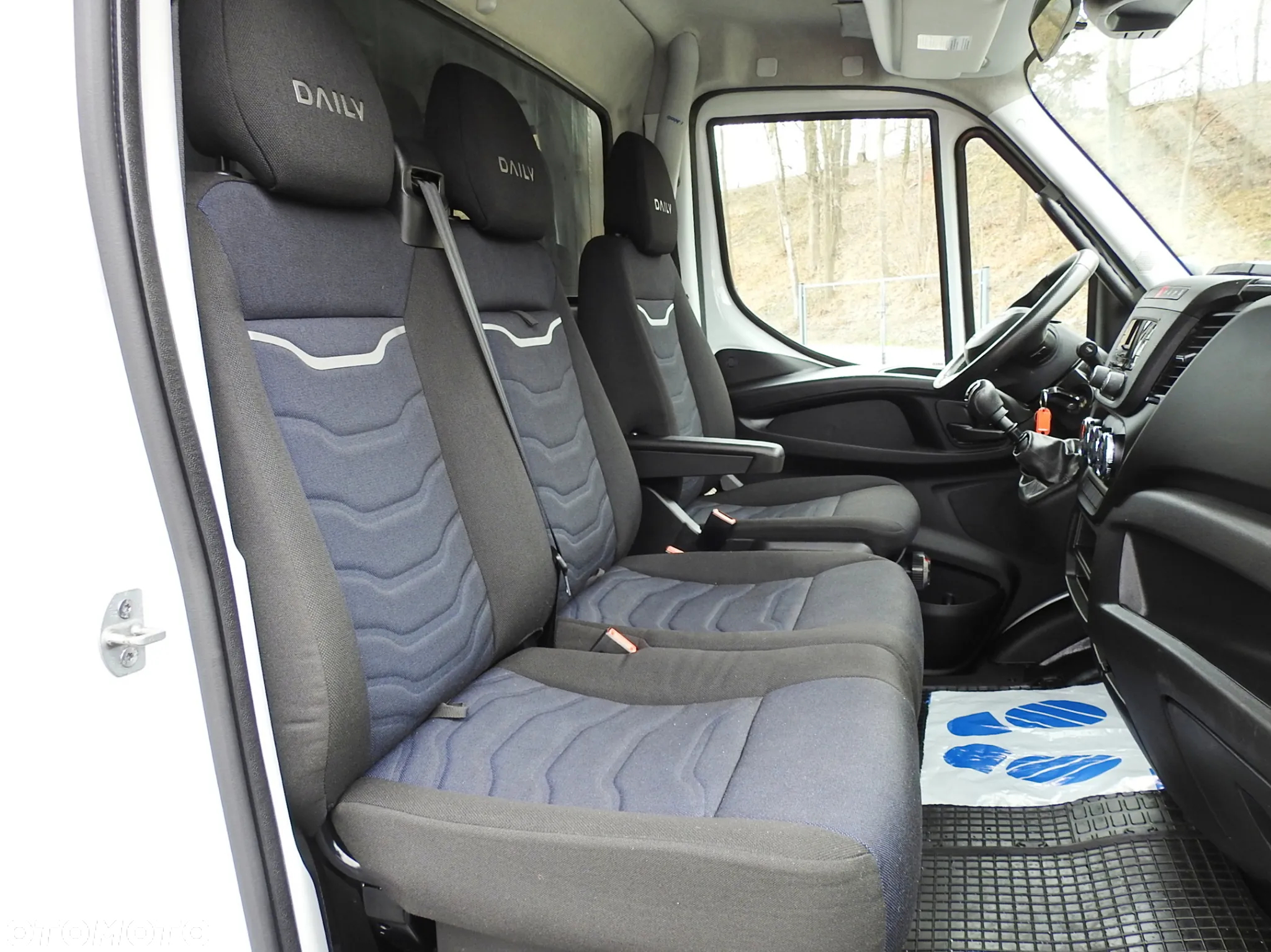 Iveco DAILY  35S18 PRITSCHE PLANE 10 PALETTEN WEBASTO TEMPOMAT LED LICHTER KLIMAANLAGE 180PS [ 437602 ] - 34