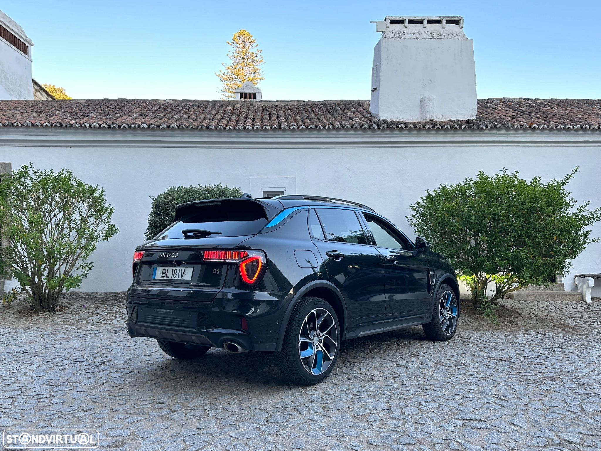 Lynk & Co 01 - 2