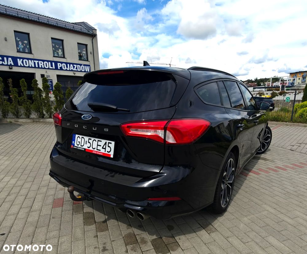 Ford Focus 1.5 EcoBlue Start-Stopp-System ST-LINE DESIGN - 11