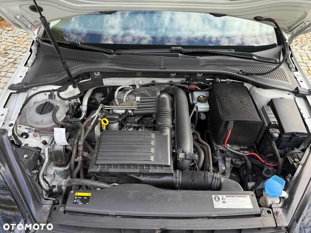 Volkswagen Golf 1.2 TSI BlueMotion Technology Cup - 25