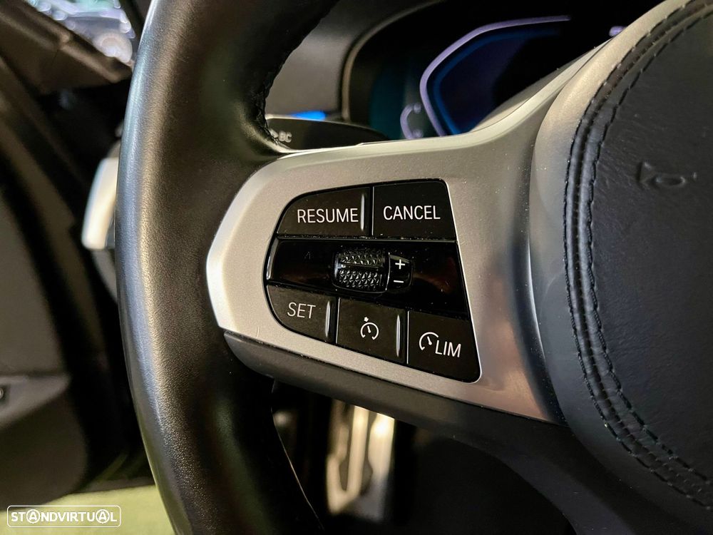 BMW 520 e Pack M - 22