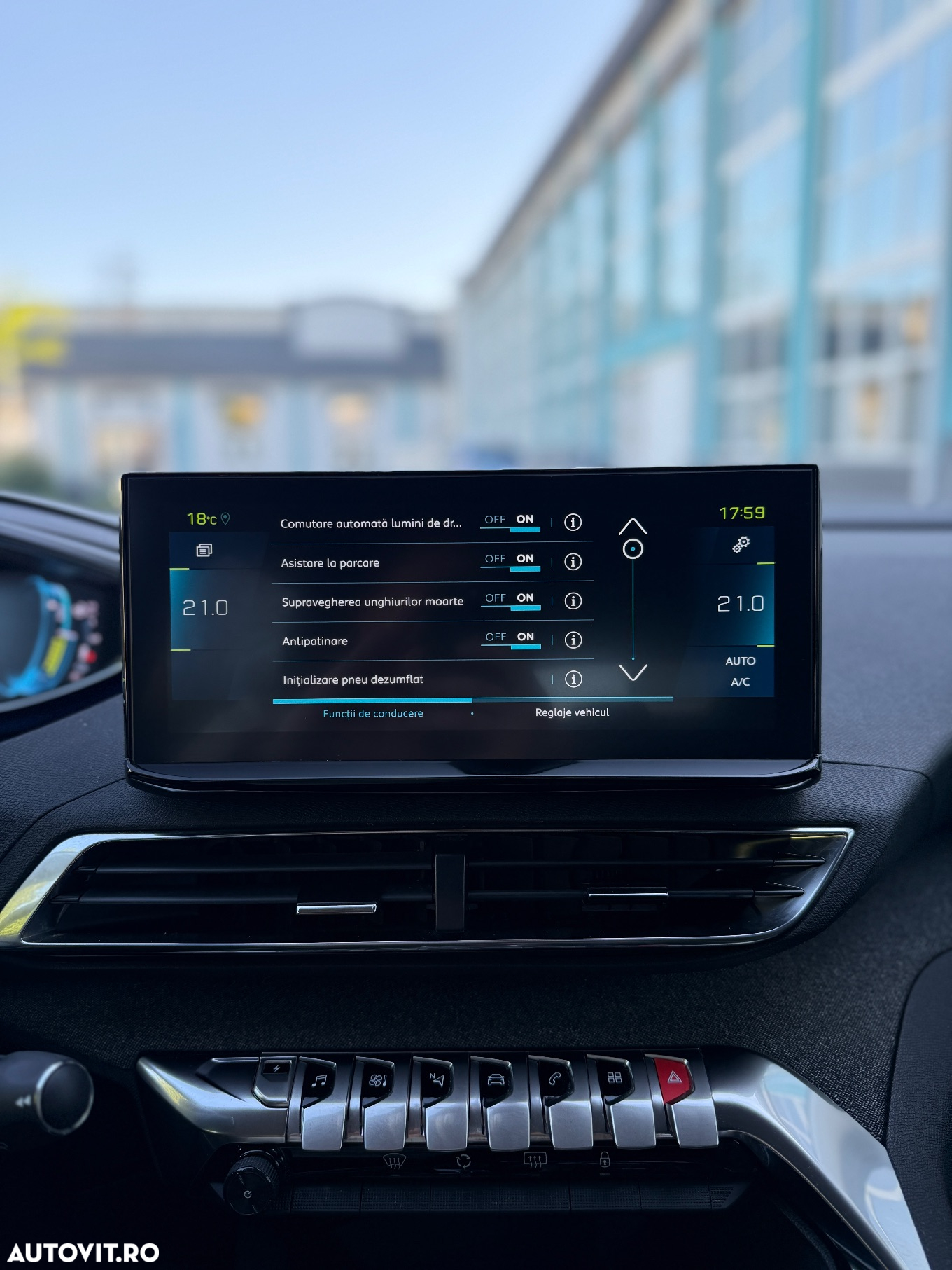 Peugeot 3008 PHEV EAT8 Allure - 11