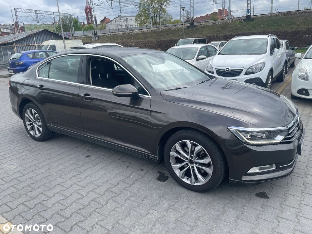 Volkswagen Passat 2.0 TDI BMT Comfortline DSG - 11