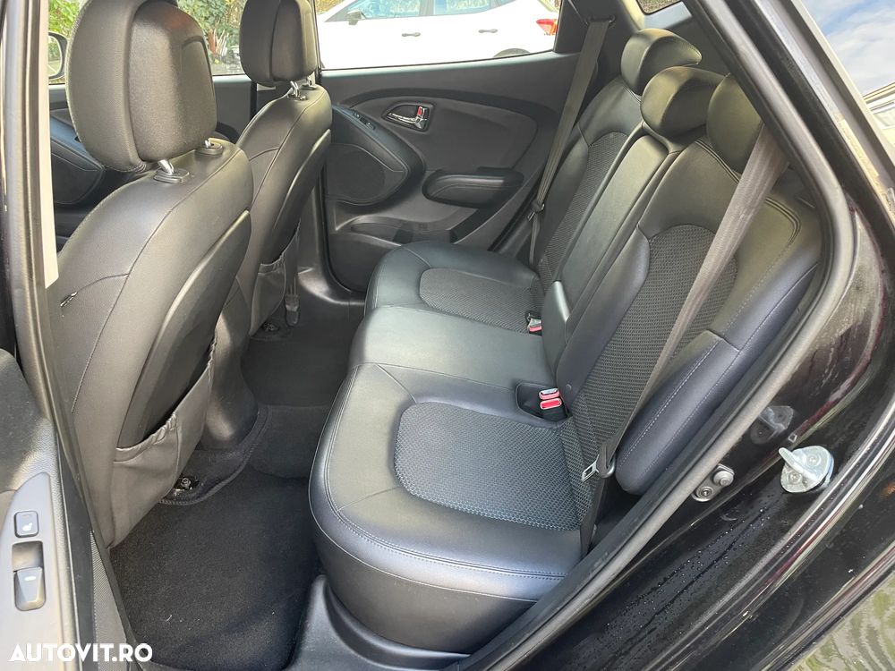 Hyundai ix35 1.7 CRDI 2WD blue Finale Gold - 6