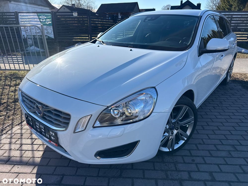 Volvo V60 T6 AWD Geartronic Summum - 22