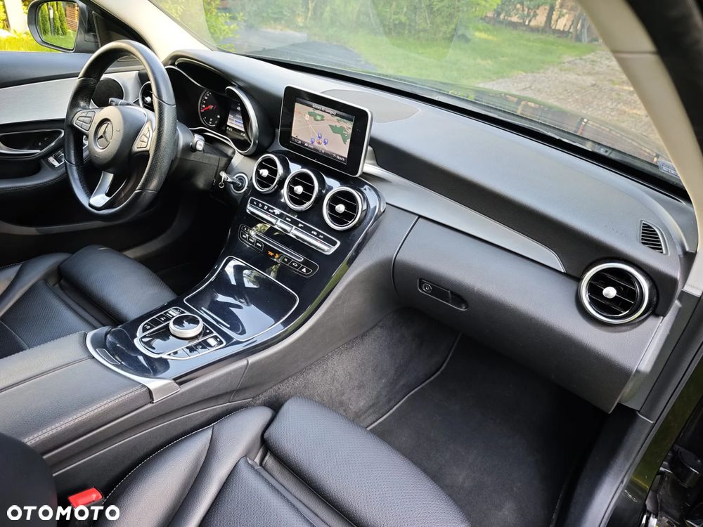 Mercedes-Benz Klasa C 180 9G-TRONIC - 6