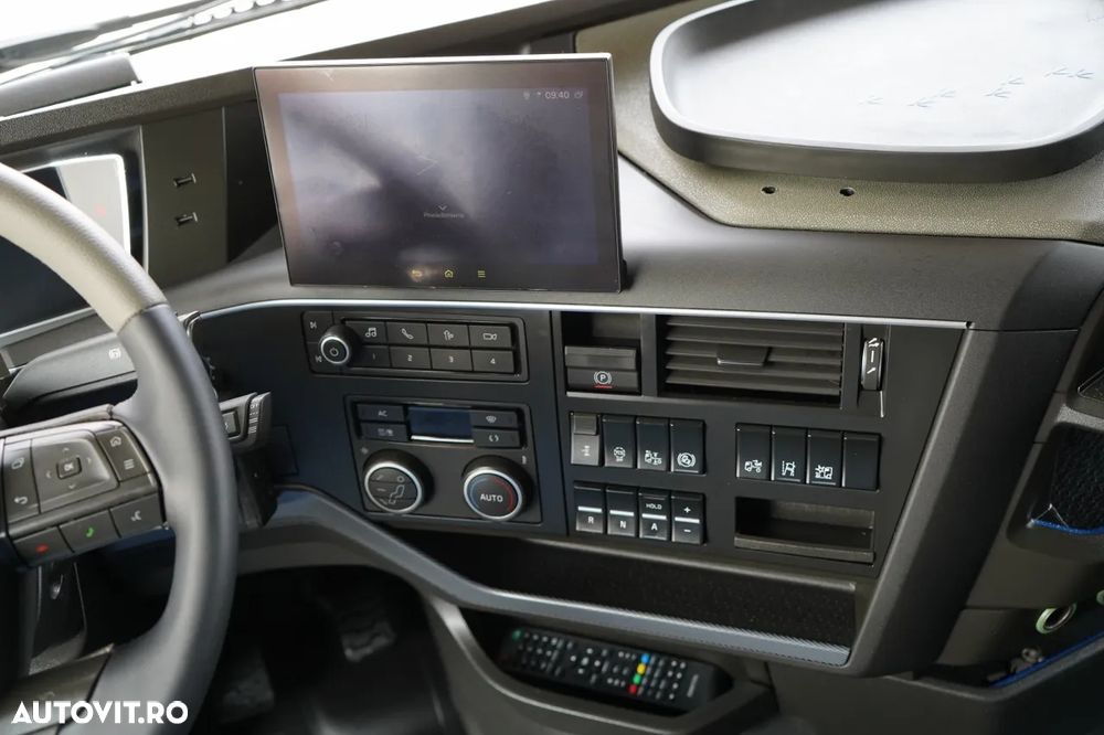 Volvo FH 460 / I-PARK COOL / I-SAVE / TV / EURO 6 - 30