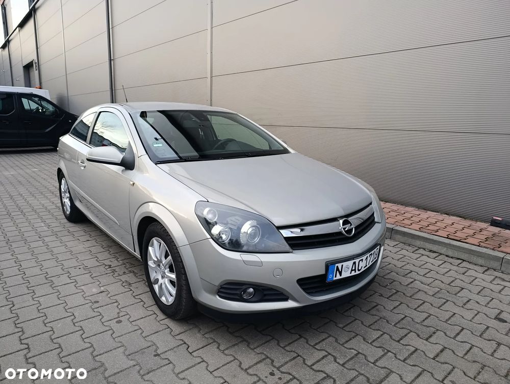 Opel Astra 1.6 Sport - 31