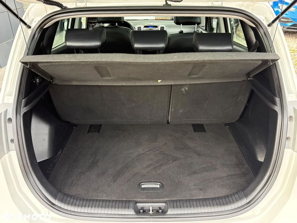 Hyundai ix20 1.4 Comfort - 12