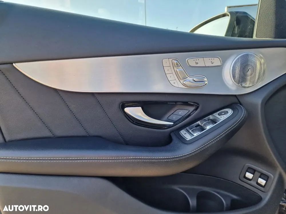 Mercedes-Benz GLC 300 4Matic 9G-TRONIC Exclusive - 4