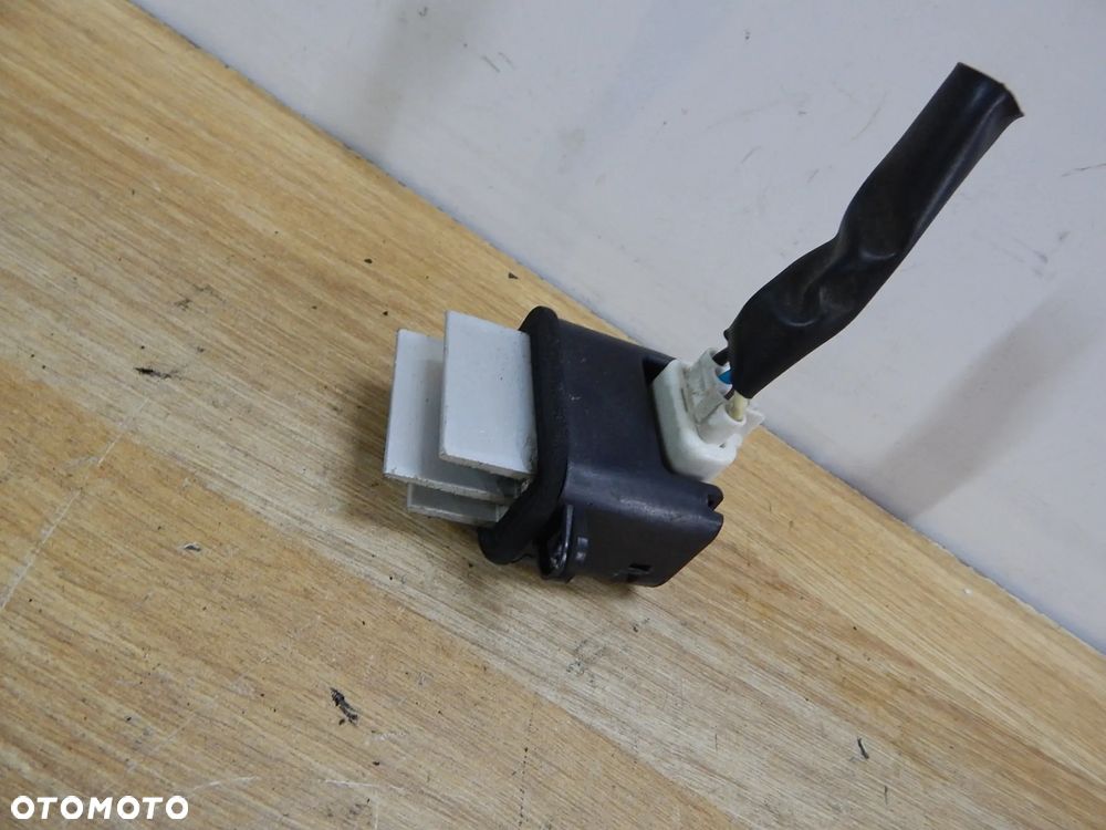 Rezystor opornica nawiewu Nissan Navara D40 pathfinder R51 05-14 Łuków części - 1