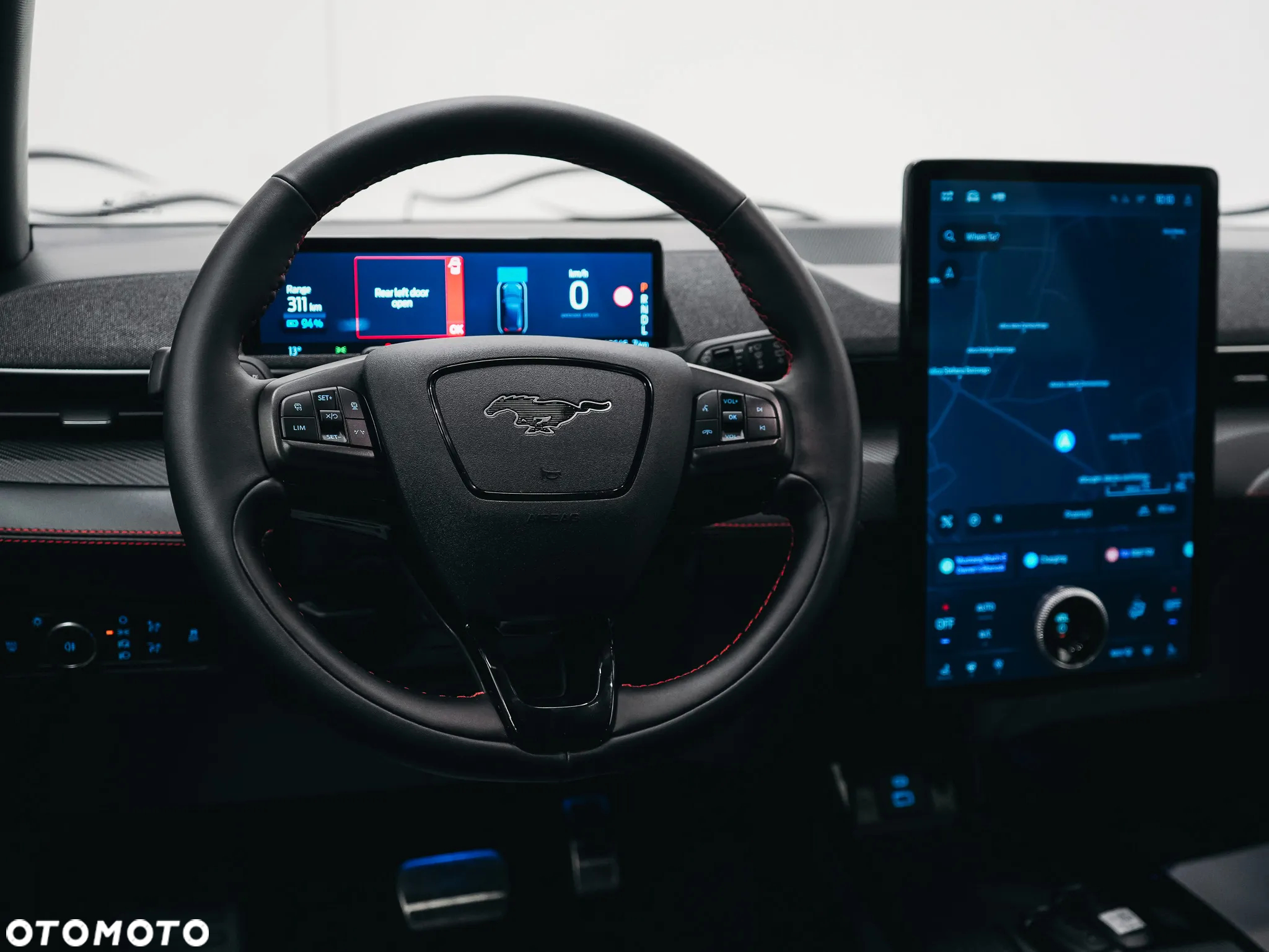 Ford Mustang Mach-E 73 kWh AWD Premium - 18