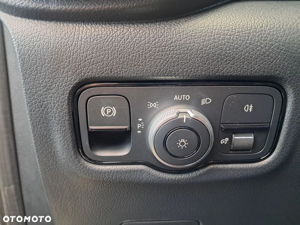 Mercedes-Benz Vito 116 CDI Furgon PRO Long 3200 mm - 16