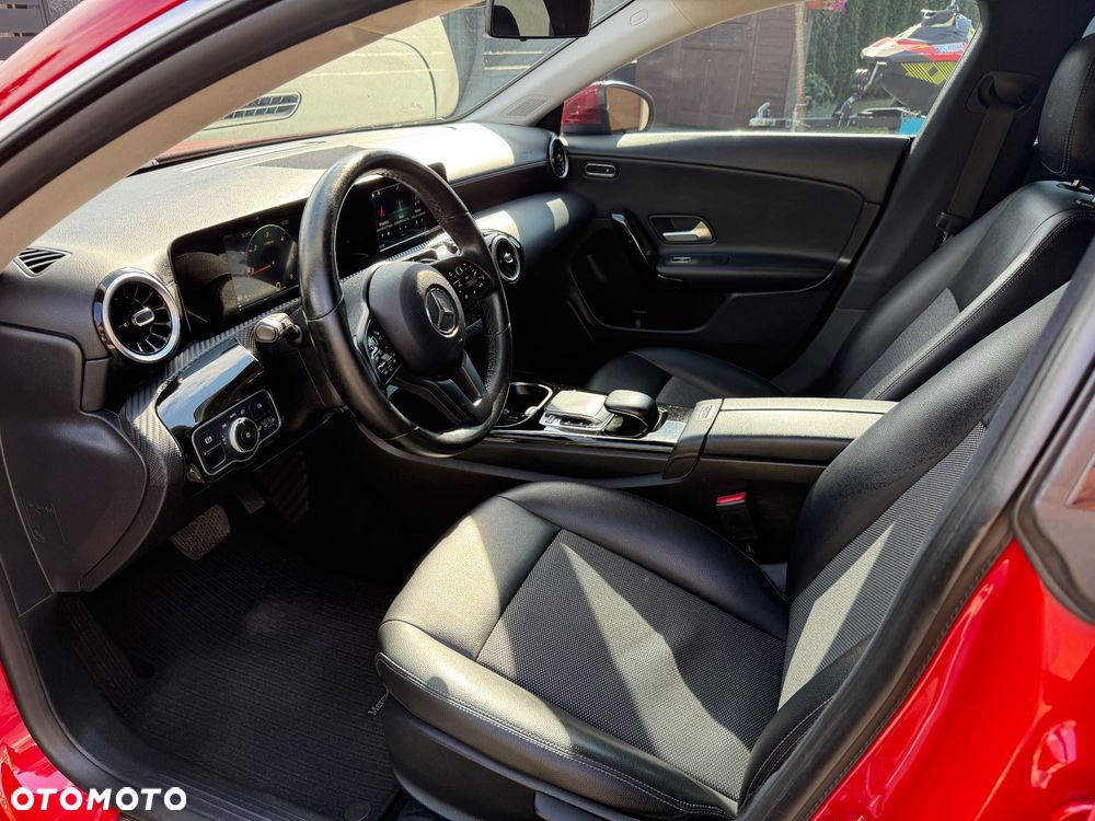 Mercedes-Benz CLA 180 d 7G-DCT Progressive - 20