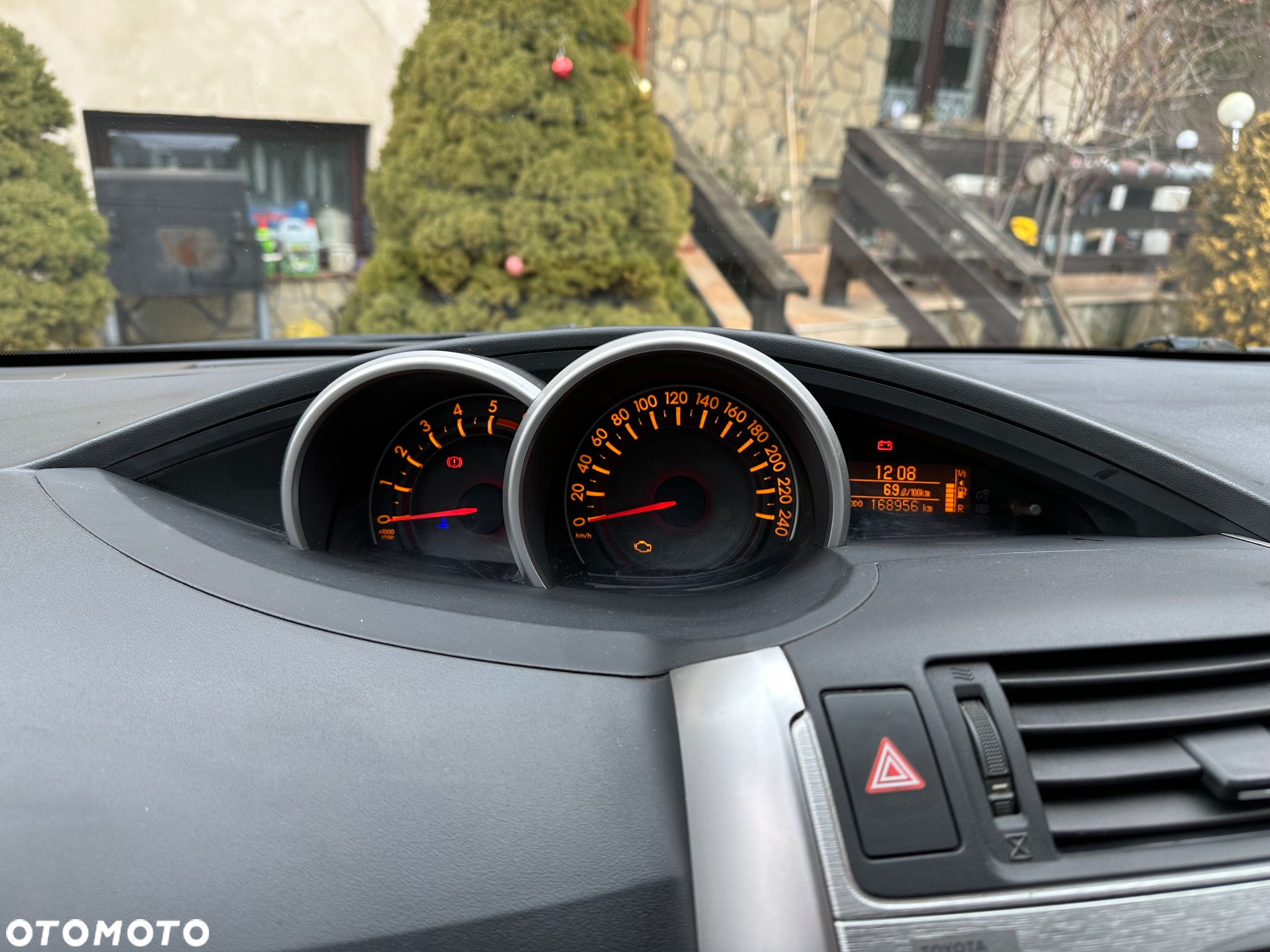 Toyota Verso 2.0 D-4D Premium - 12