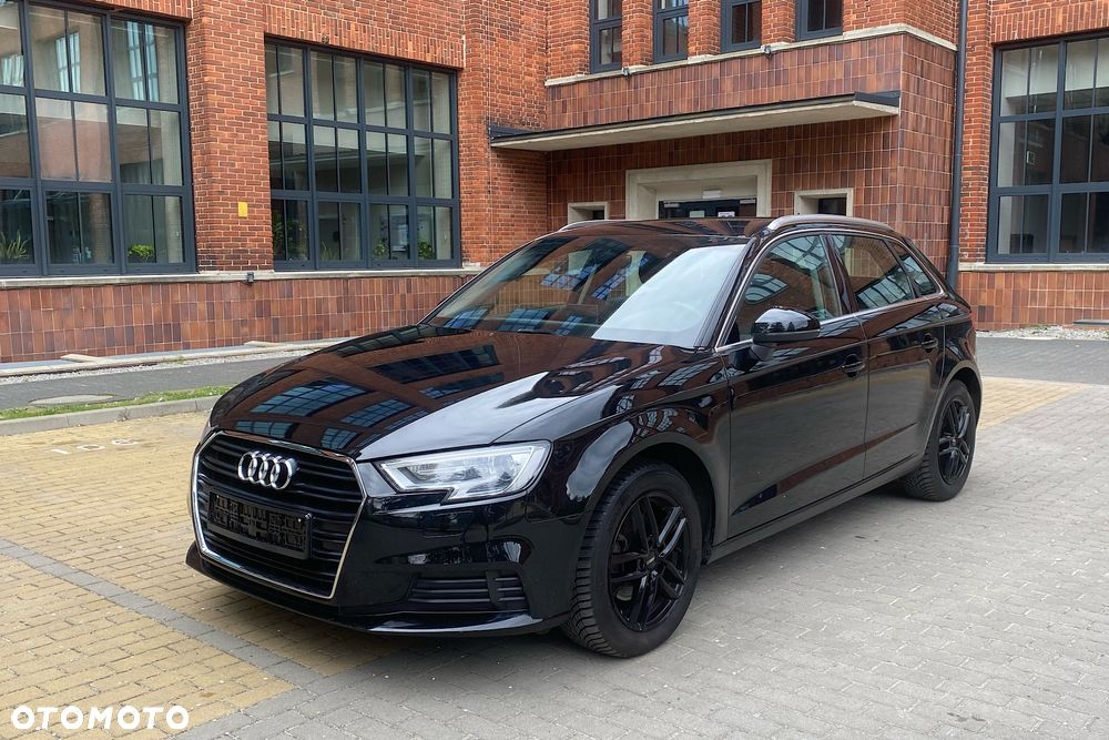 Audi A3 Sportback 1.5 TFSI cylinder on demand design - 1