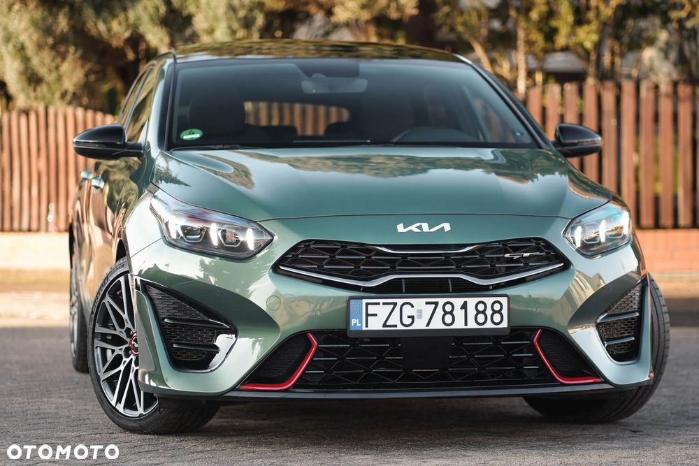 Kia ProCeed 1.6 T-GDI GT DCT - 12