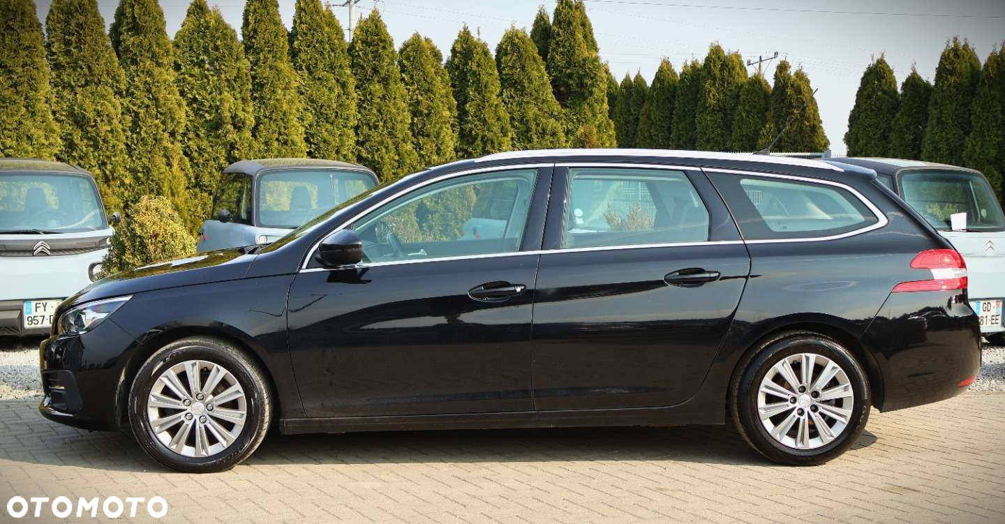 Peugeot 308 - 9