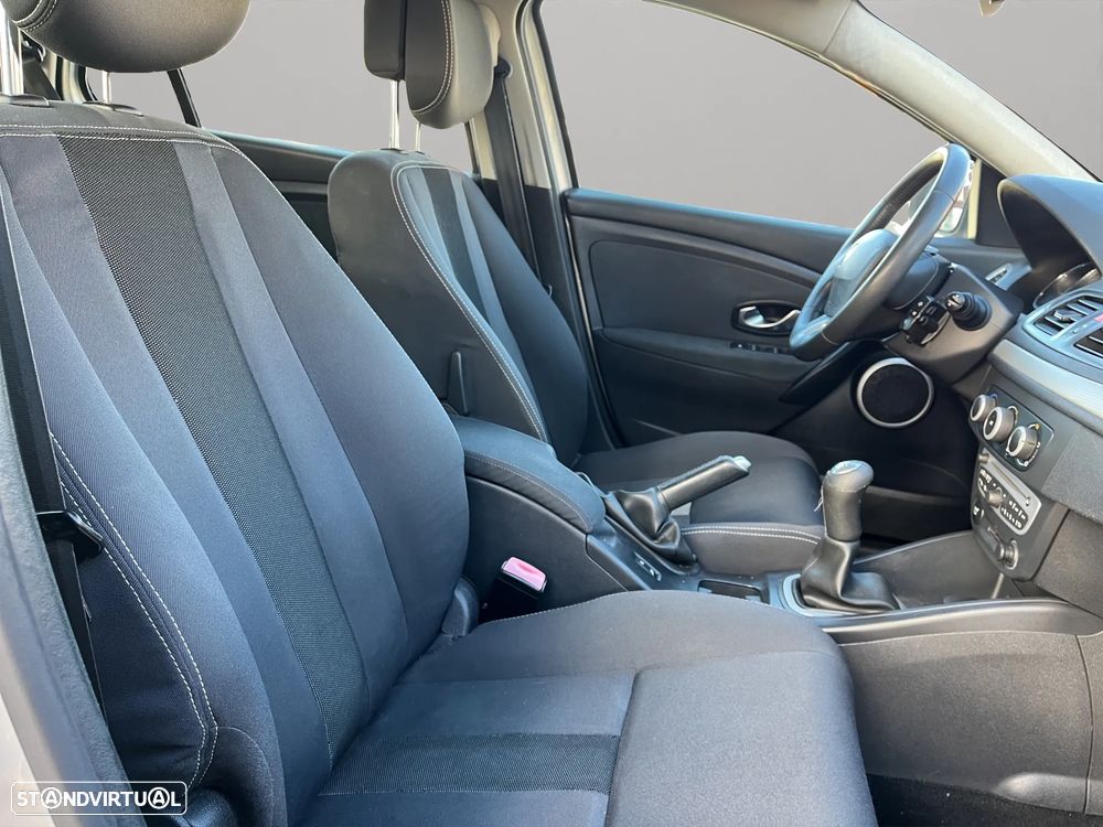 Renault Mégane Sport Tourer 1.5 dCi Dynamique - 18