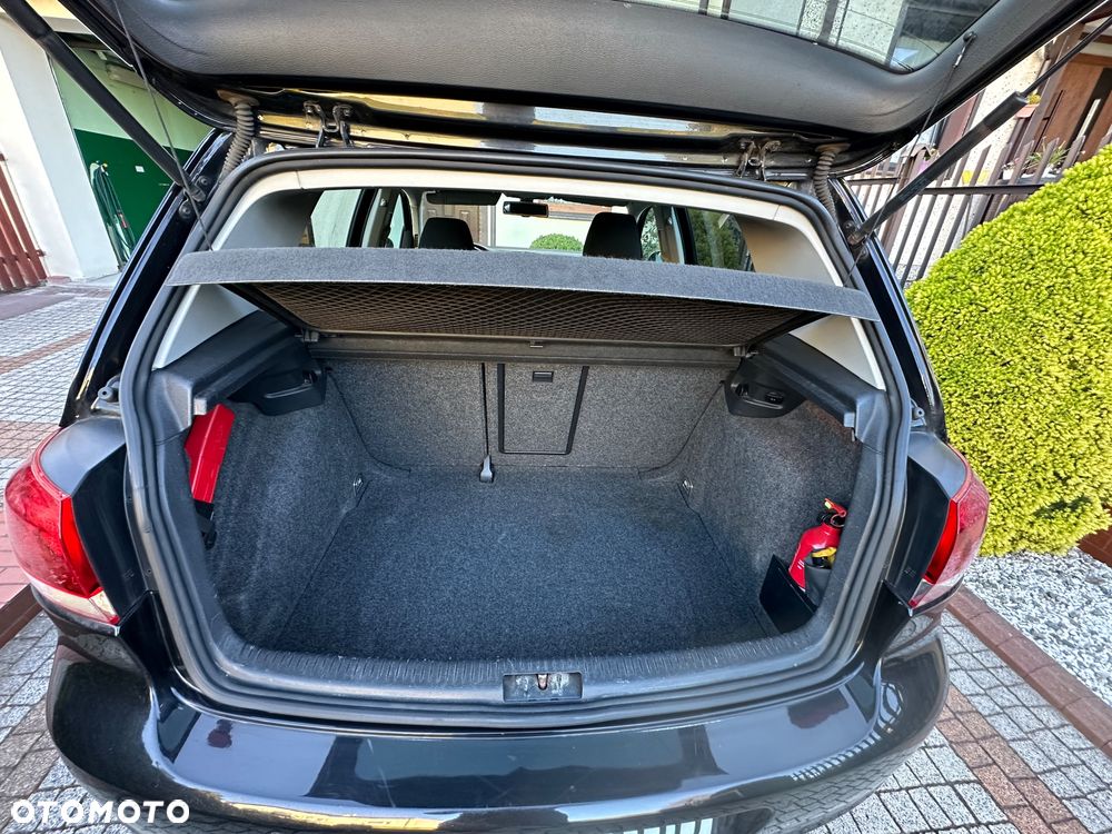 Volkswagen Golf 2.0 TDI DPF Highline - 15