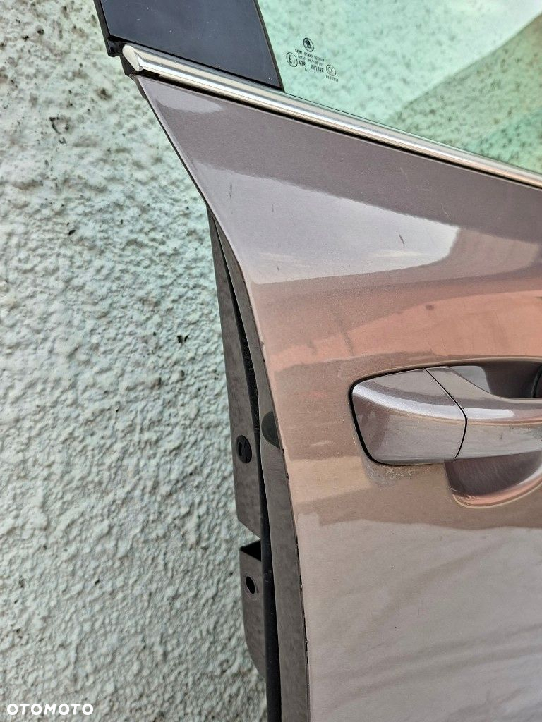 SKODA SUPERB 2011 3T KOMBI DRZWI PRAWE PRZEDNIE TYLNIE PRAWY PRZÓD TYŁ LF4U - 5