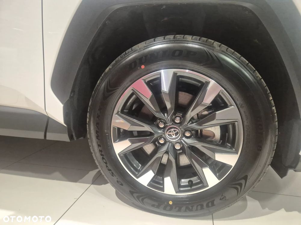Toyota RAV4 - 4