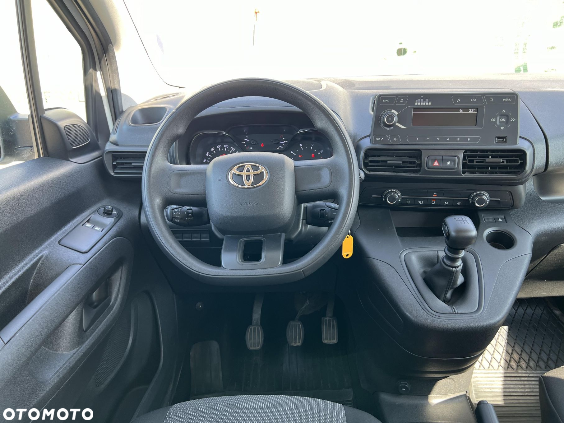 Toyota Proace City Verso 1.2 D-4T Combi - 13