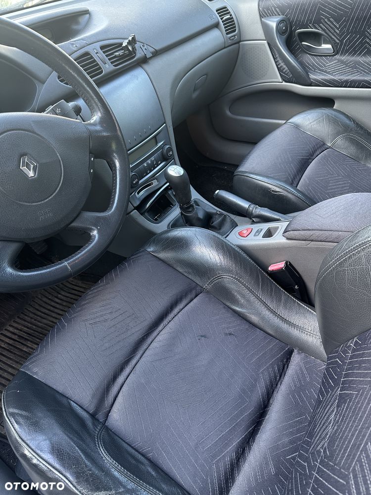 Renault Laguna - 3