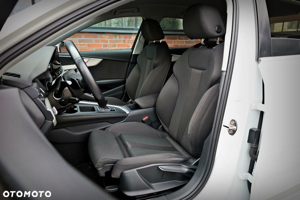 Audi A4 Limousine 35 TFSI mHEV S Line S tronic - 24