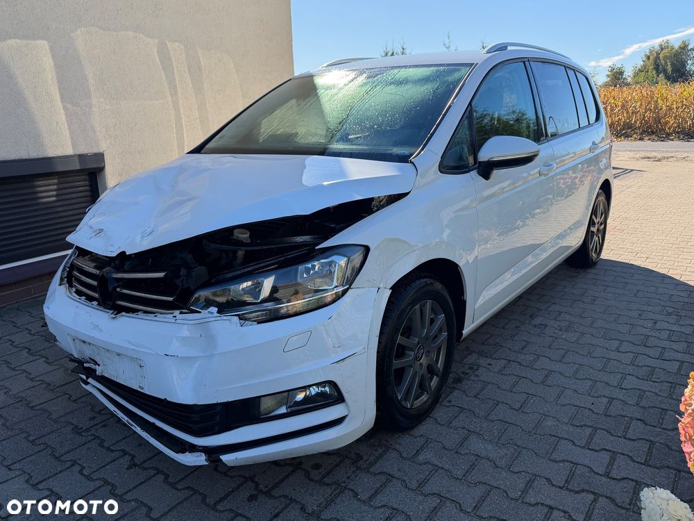 Volkswagen Touran - 4