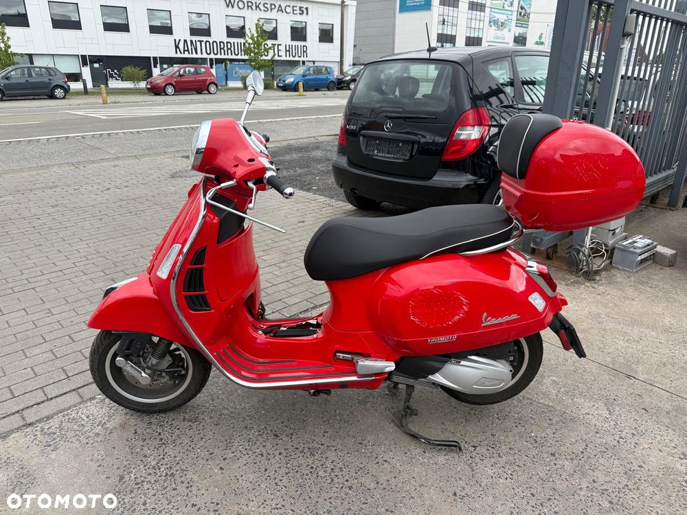 Vespa GTS - 5