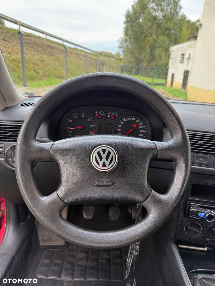 Volkswagen Golf - 14
