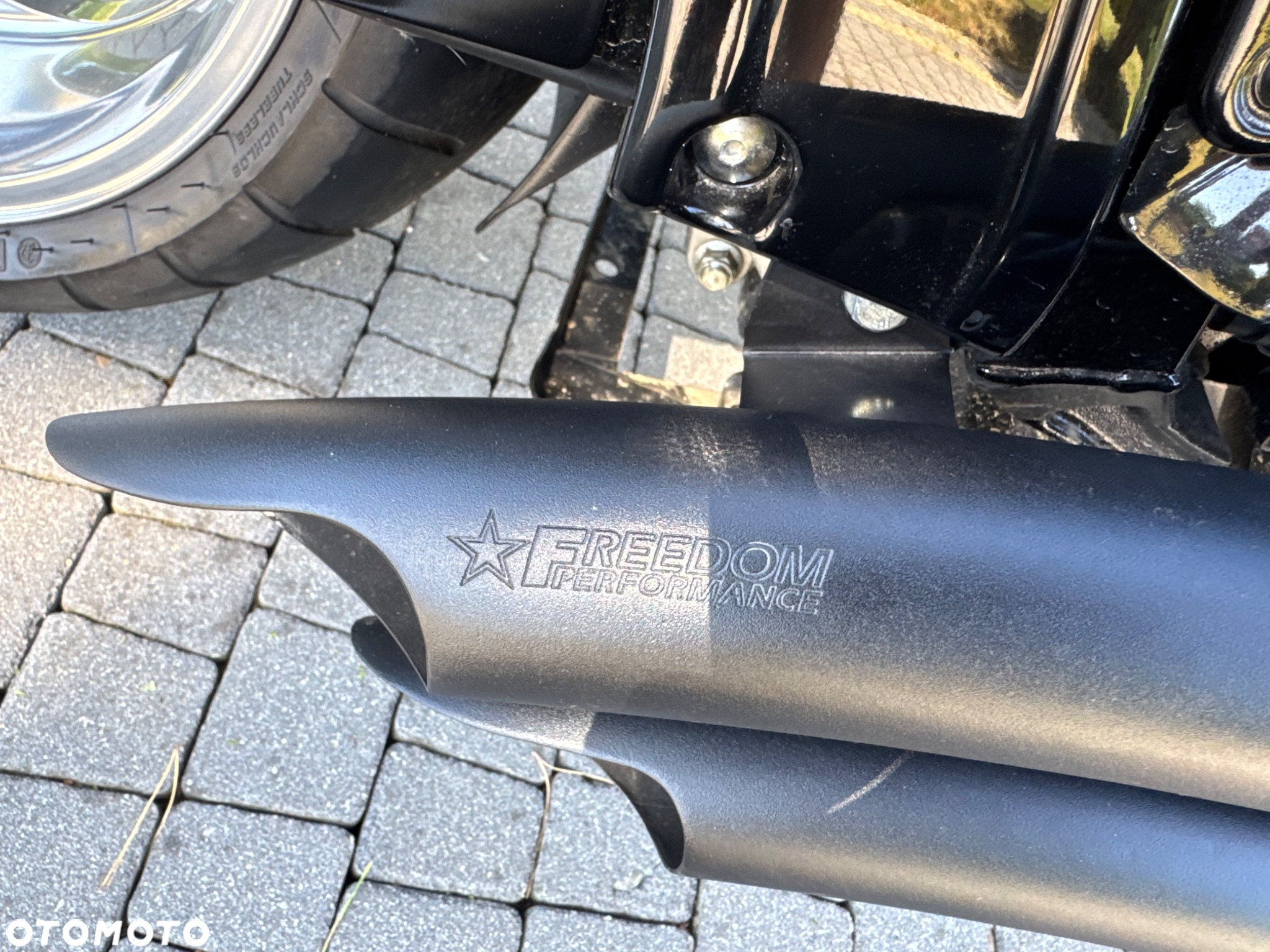 Suzuki Boulevard - 8
