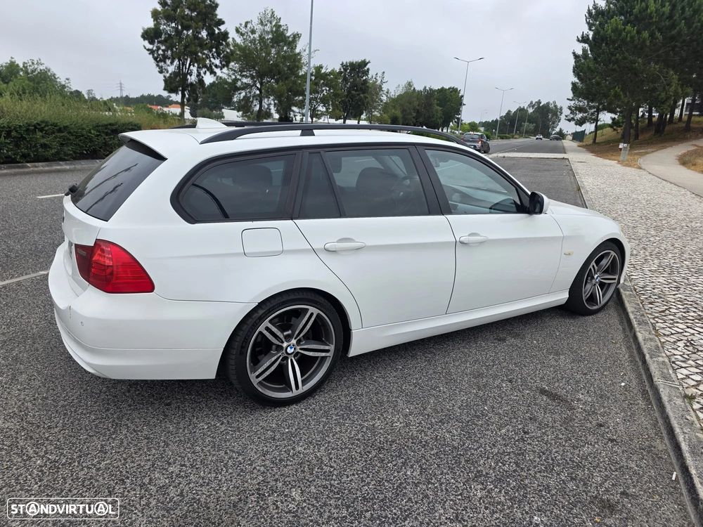 BMW 320 d Sport - 1