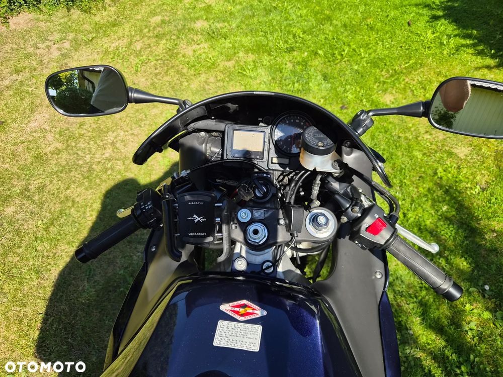 Honda CBR - 9