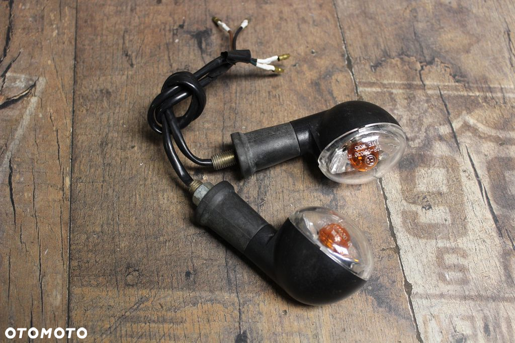 Kierunkowskazy para Triumph Trident 900 - 4
