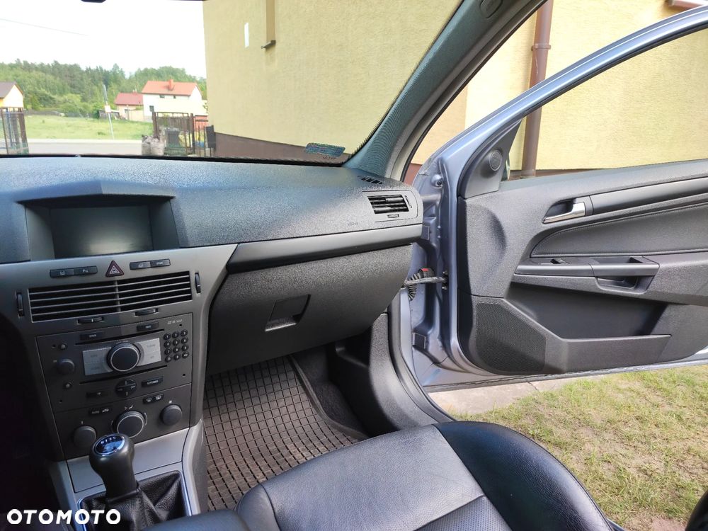 Opel Astra 2.0 T Sport - 7