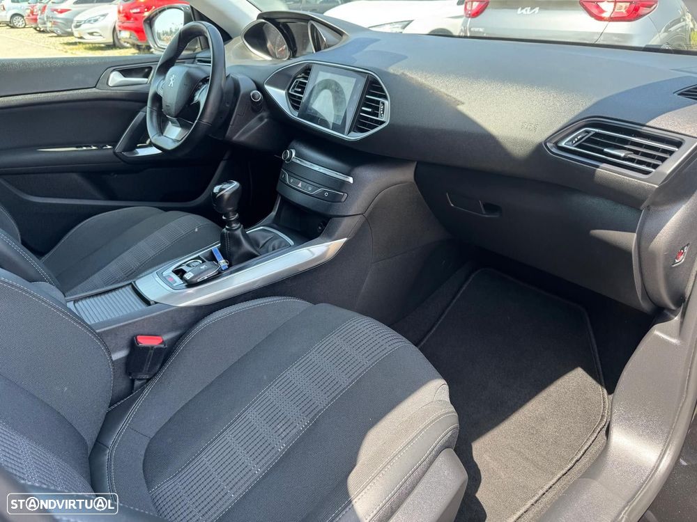 Peugeot 308 SW 1.5 BlueHDi Allure - 15