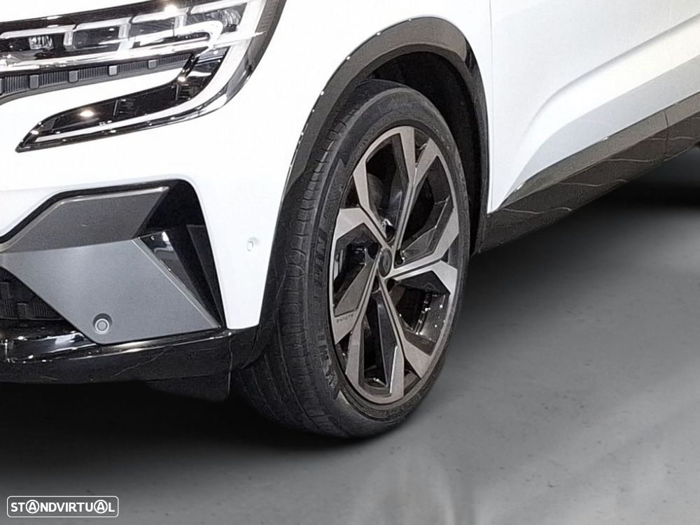 Renault Austral 1.2 E-Tech Iconic Espirit - 4